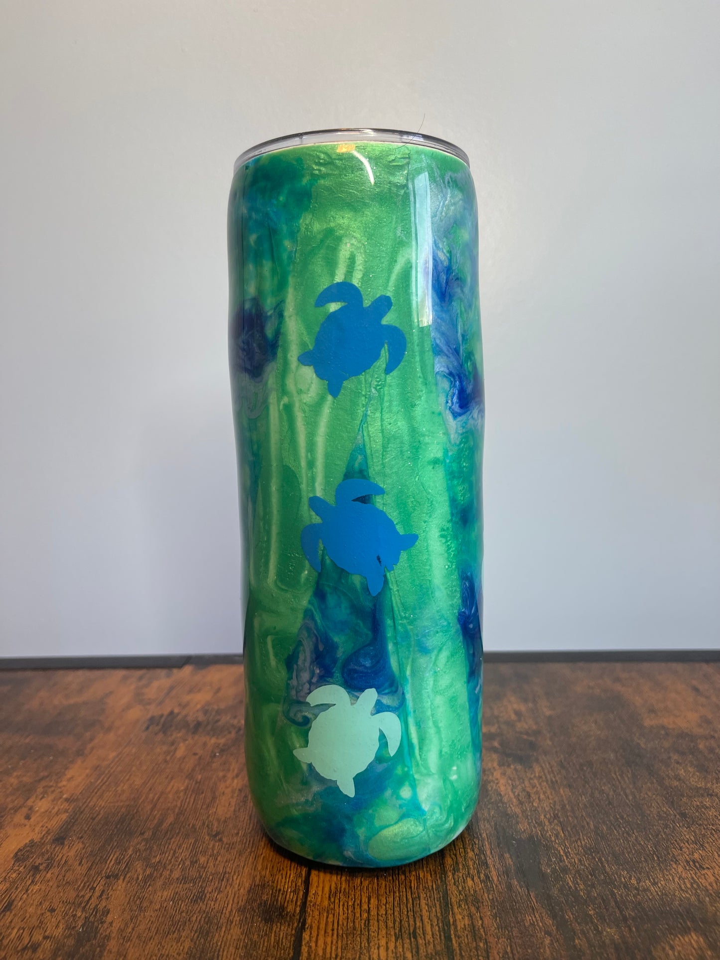 Turtles in the Ocean Tumbler Straw Cup