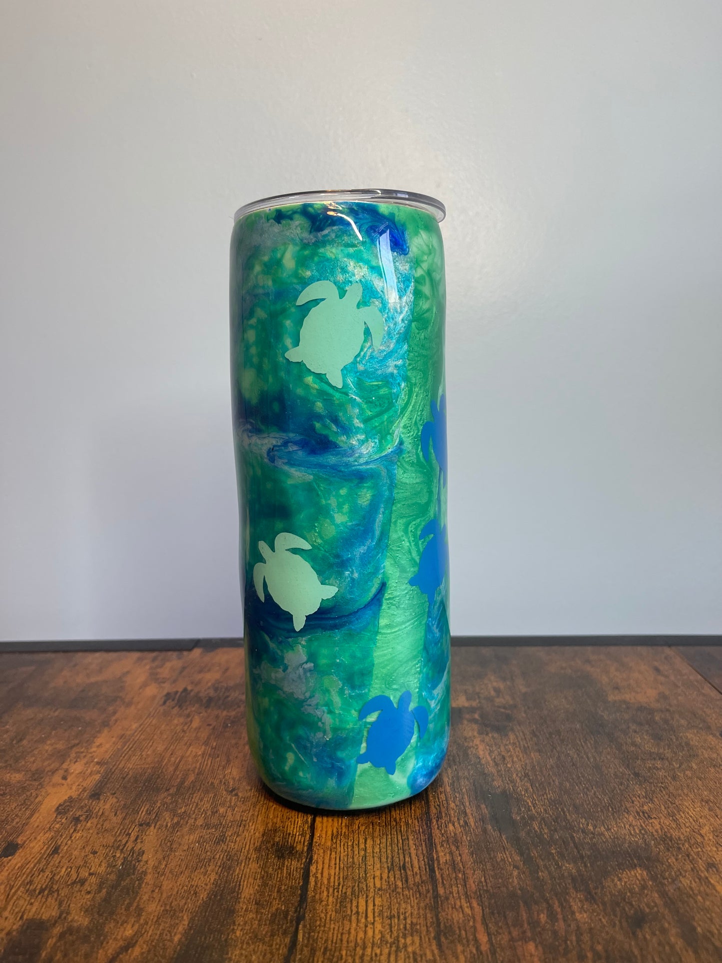 Turtles in the Ocean Tumbler Straw Cup